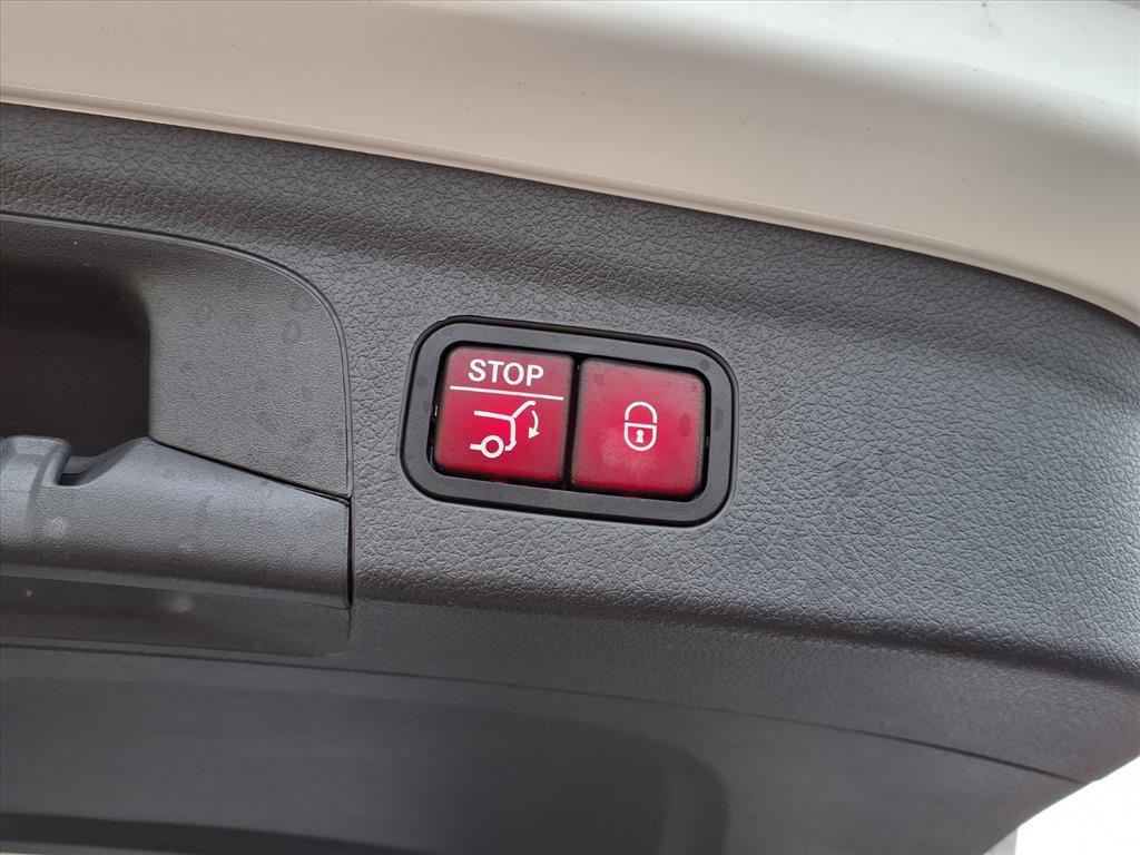 used 2020 Mercedes-Benz GLE 350 car, priced at $32,969