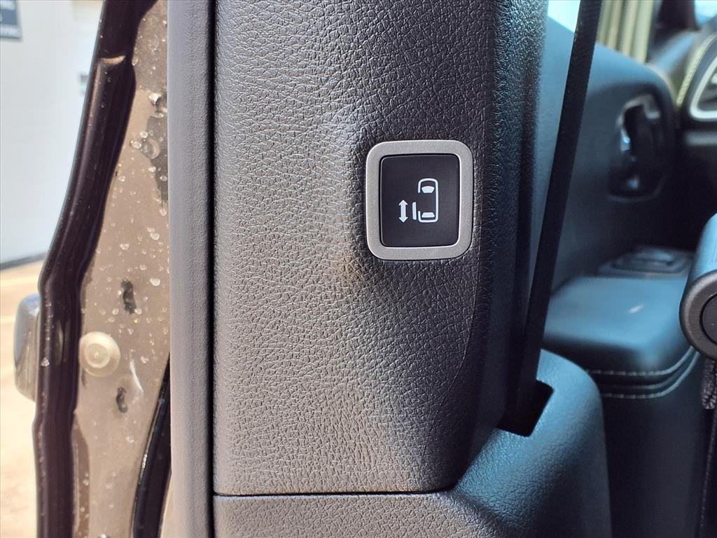 new 2026 Chrysler Pacifica car, priced at $44,980