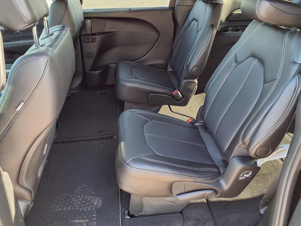 new 2026 Chrysler Pacifica car, priced at $44,980