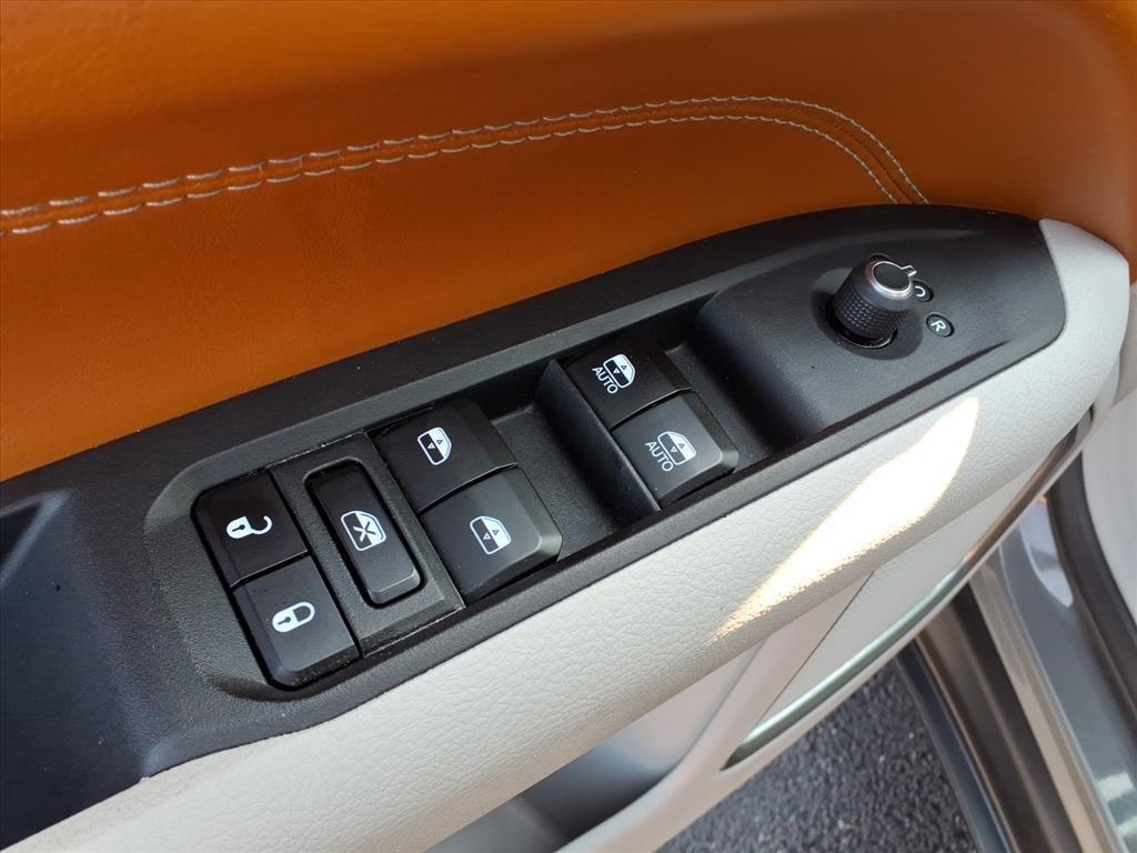 used 2023 Jeep Compass car, priced at $22,920