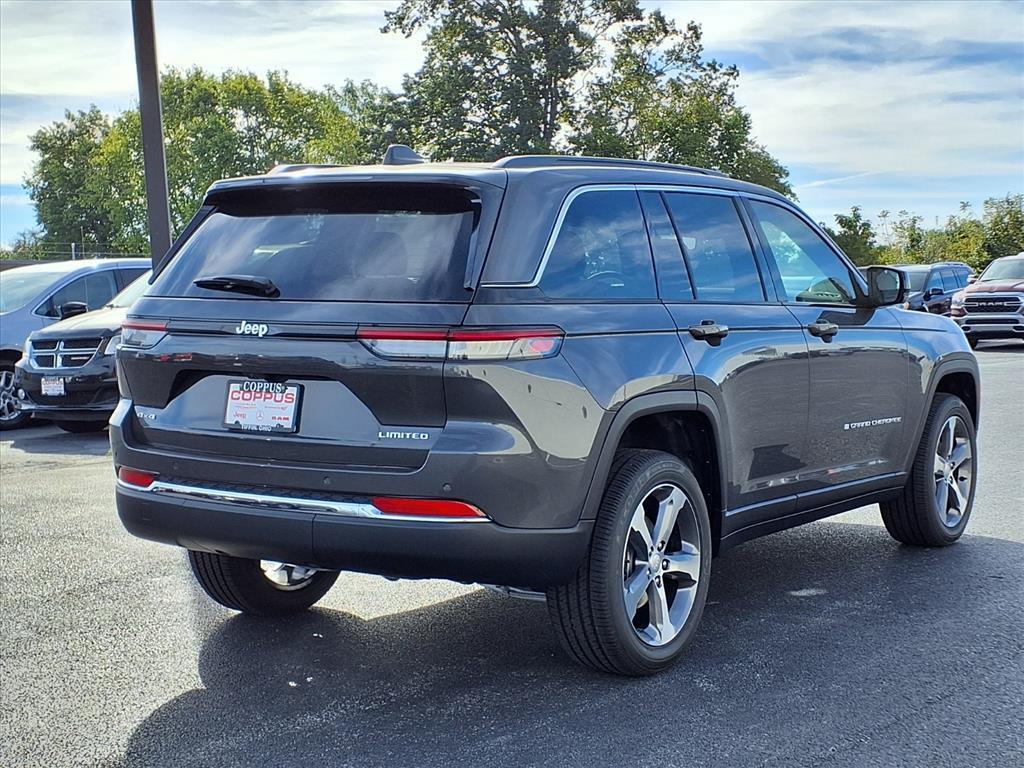 new 2025 Jeep Grand Cherokee car, priced at $48,813