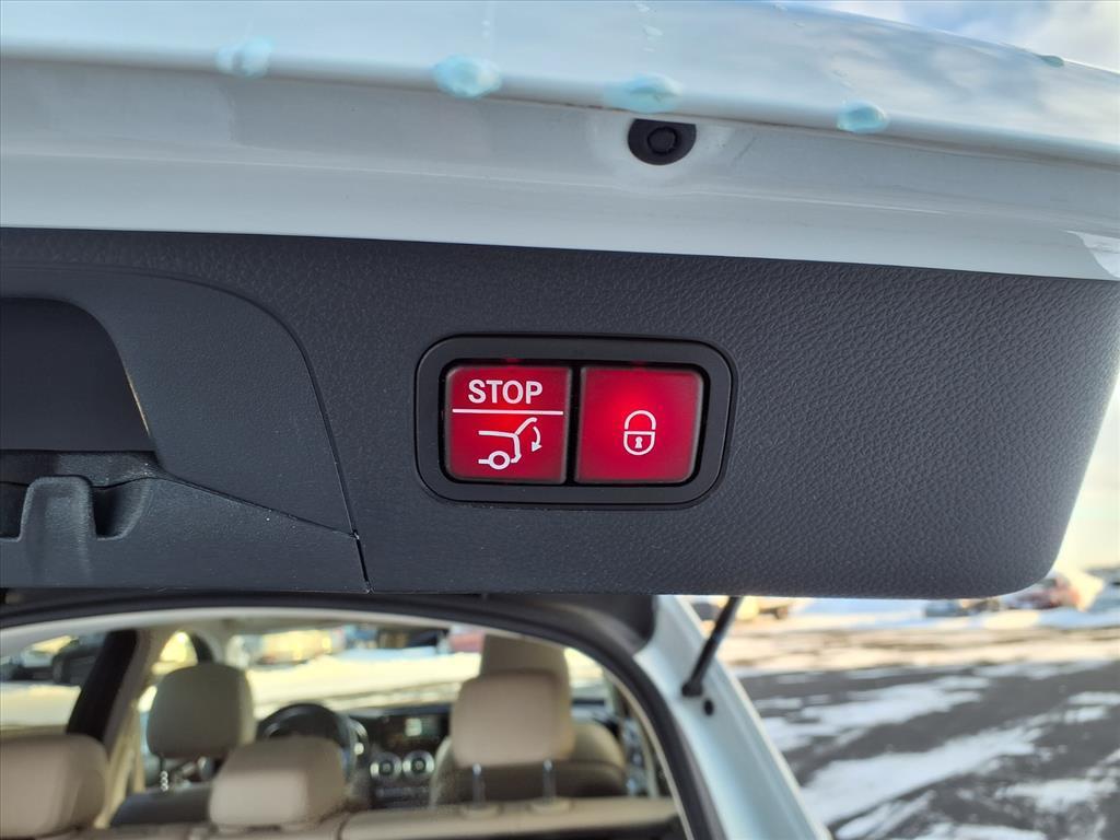 used 2021 Mercedes-Benz GLC 300 car, priced at $26,497