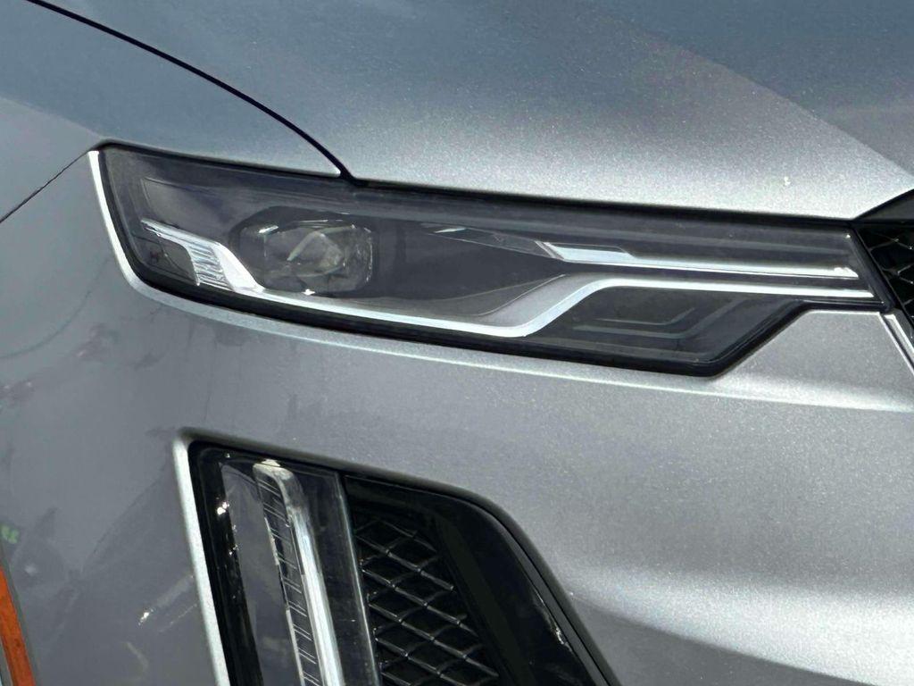 used 2024 Cadillac XT6 car, priced at $38,995