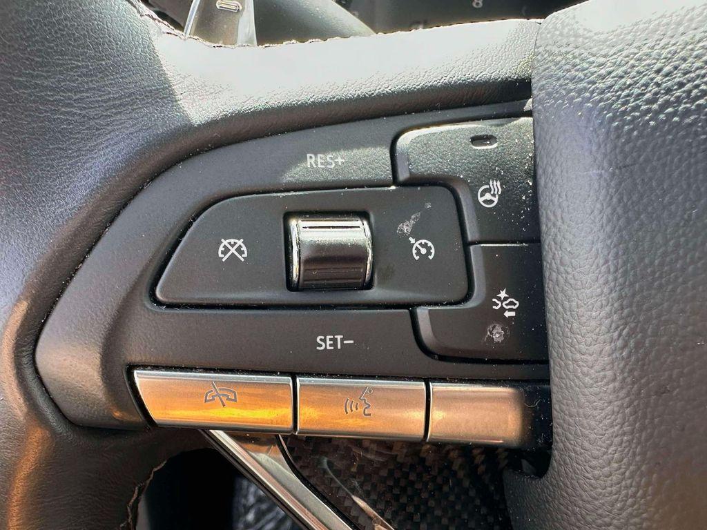 used 2024 Cadillac XT6 car, priced at $38,995