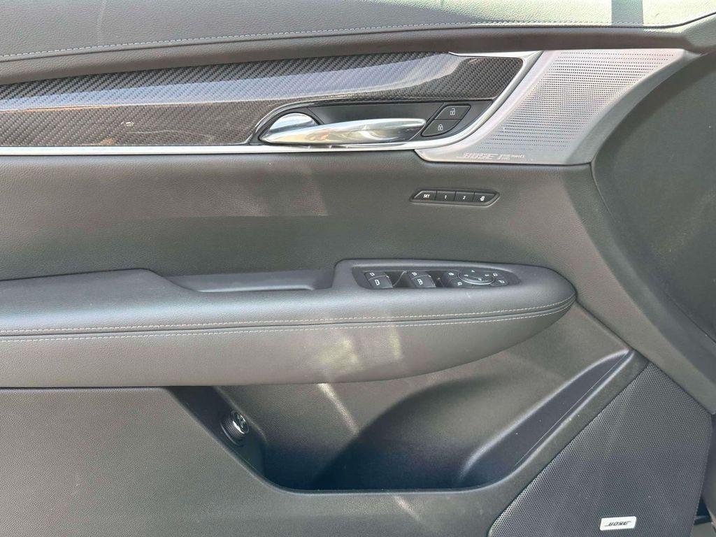 used 2024 Cadillac XT6 car, priced at $38,995