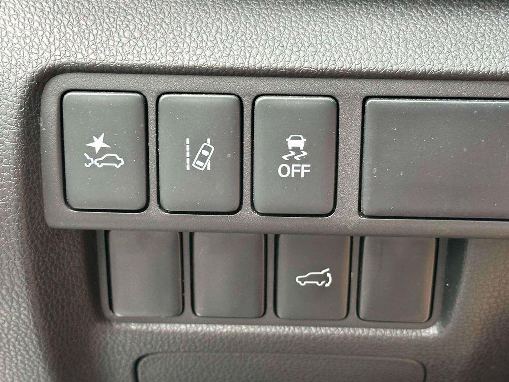 used 2025 Mitsubishi Eclipse Cross car, priced at $19,394