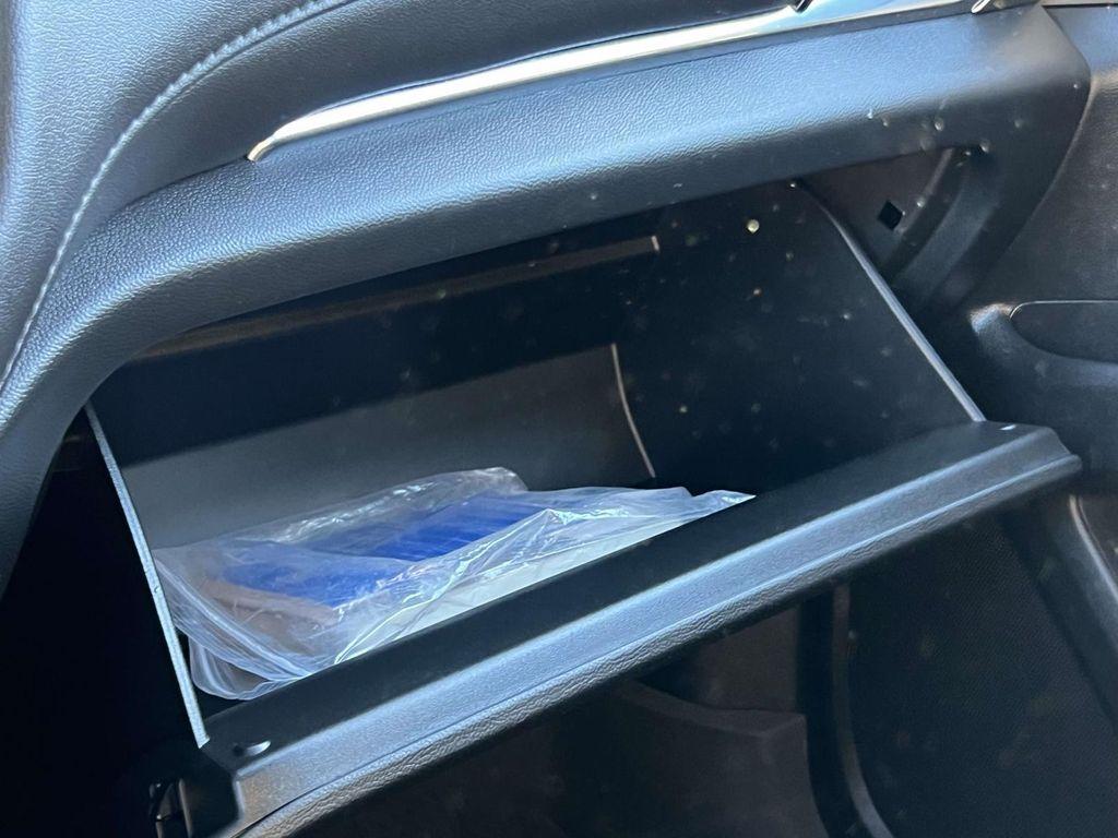 used 2023 Chevrolet Traverse car, priced at $25,991