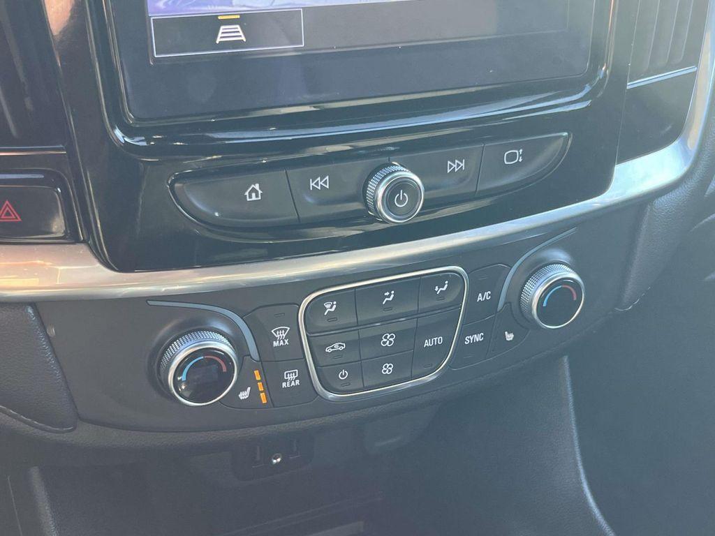 used 2023 Chevrolet Traverse car, priced at $25,991