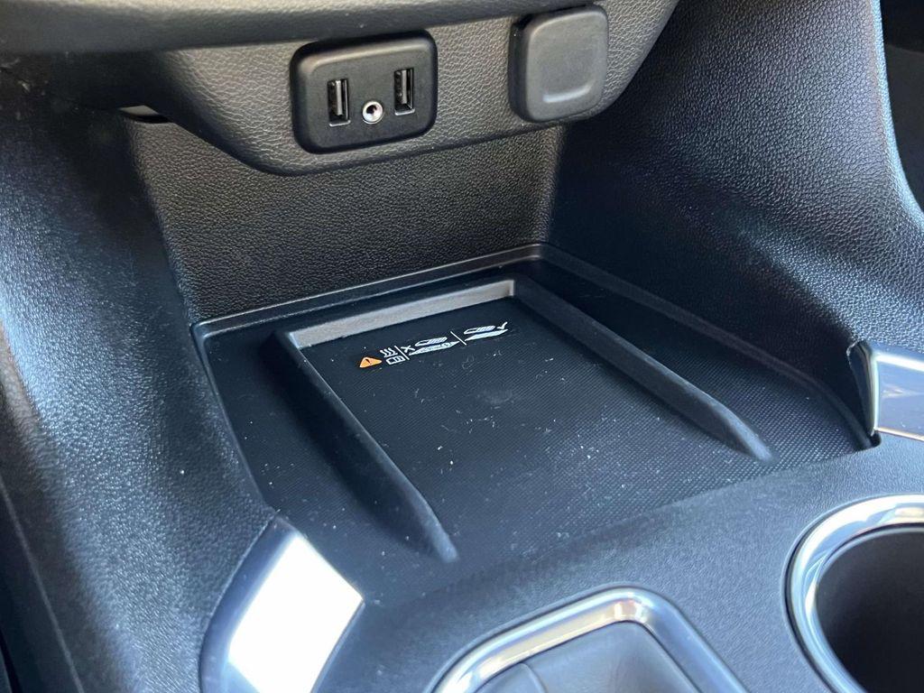 used 2023 Chevrolet Traverse car, priced at $25,991