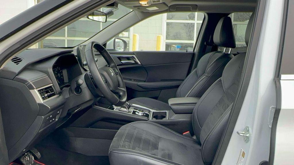 used 2024 Mitsubishi Outlander PHEV car, priced at $25,995