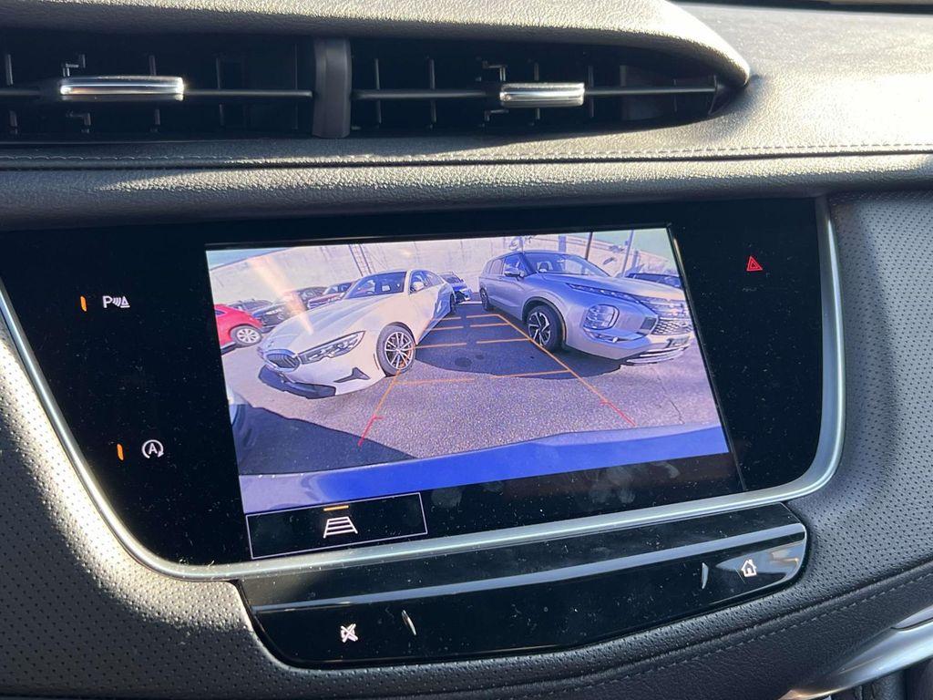 used 2025 Cadillac XT5 car, priced at $31,995