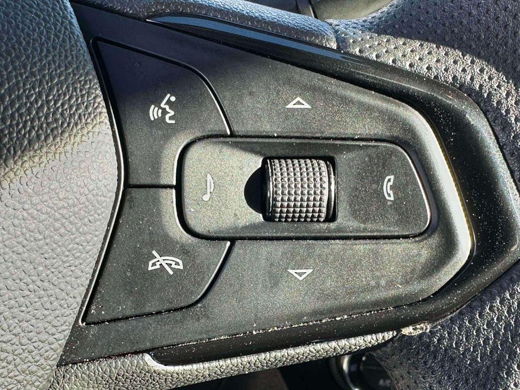 used 2025 Chevrolet Trax car, priced at $18,991