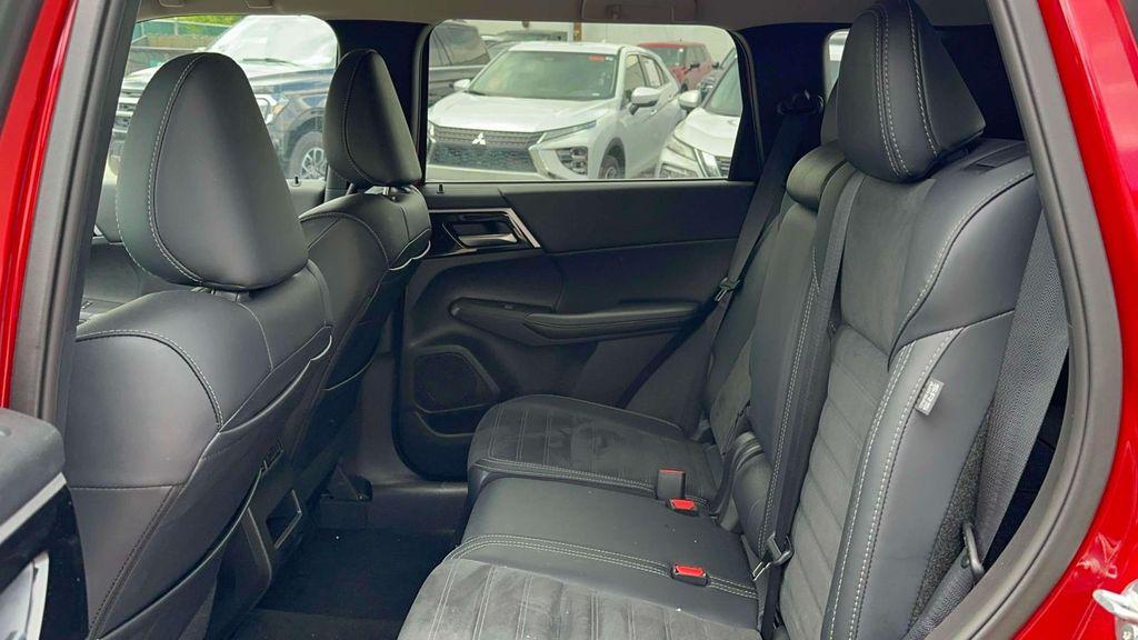 used 2024 Mitsubishi Outlander car, priced at $21,894