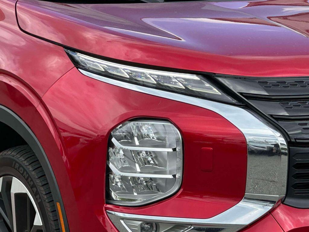 used 2024 Mitsubishi Outlander car, priced at $21,894