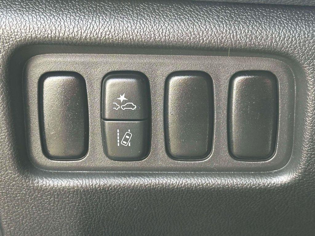 used 2024 Mitsubishi Outlander Sport car, priced at $15,995