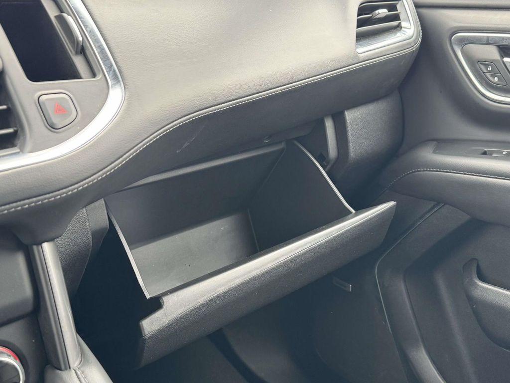 used 2024 Chevrolet Tahoe car, priced at $44,991