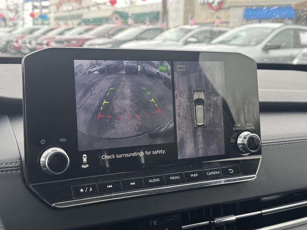 used 2023 Mitsubishi Outlander PHEV car, priced at $25,991