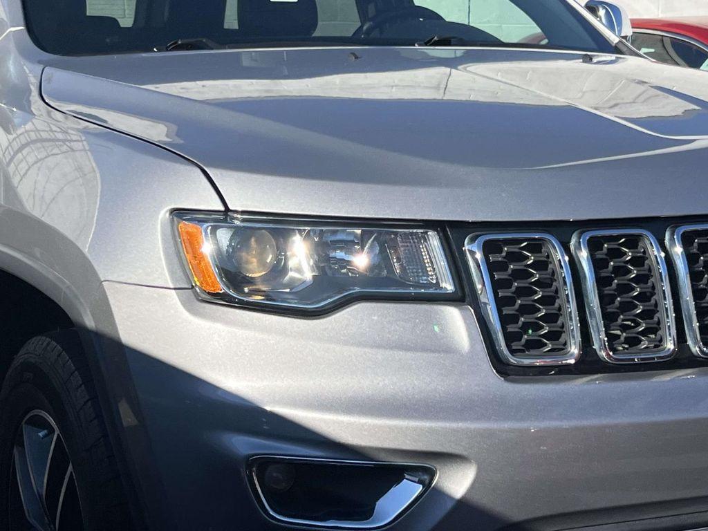 used 2021 Jeep Grand Cherokee car, priced at $17,995