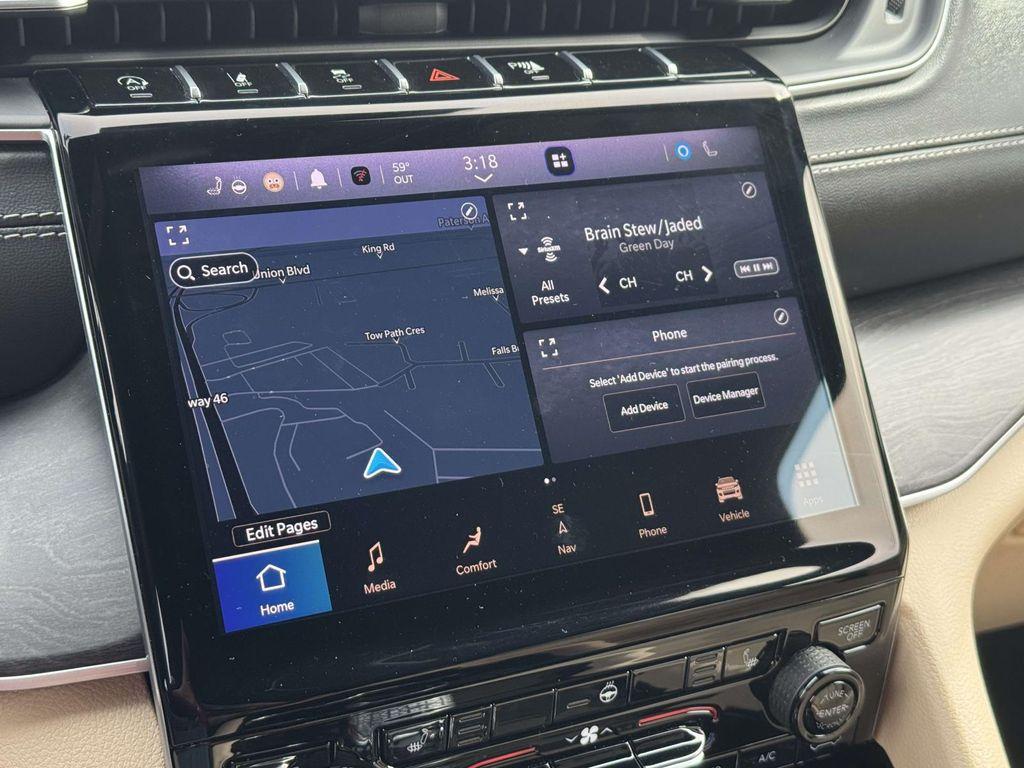 used 2023 Jeep Grand Cherokee car, priced at $30,995