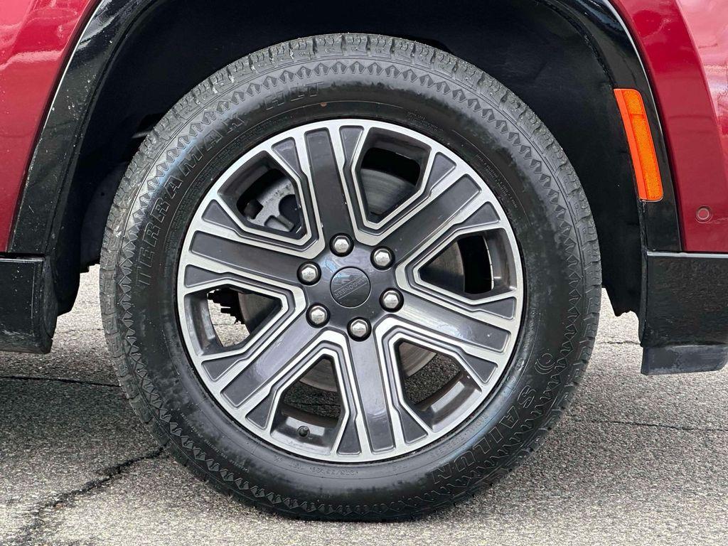 used 2024 Jeep Wagoneer L car, priced at $31,991