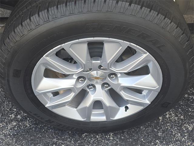 used 2025 Chevrolet Silverado 1500 car, priced at $31,990