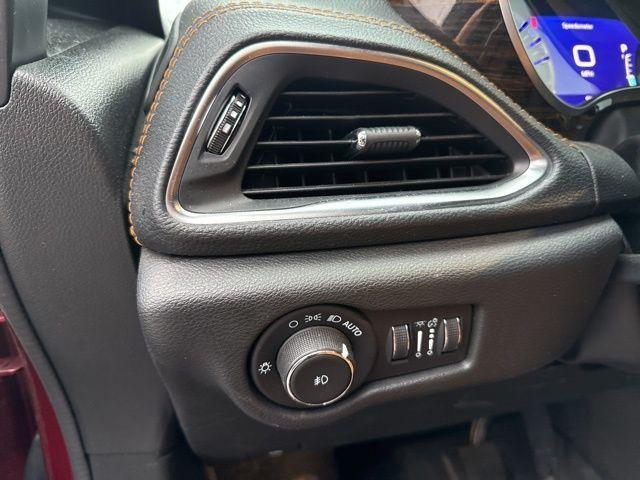 used 2023 Chrysler Pacifica car, priced at $34,900