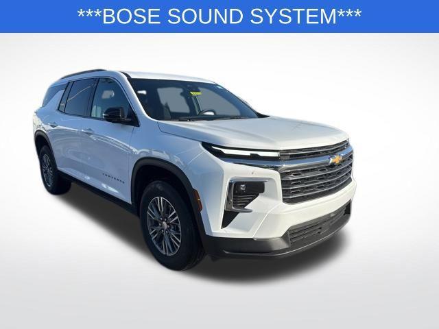 used 2025 Chevrolet Traverse car, priced at $35,900