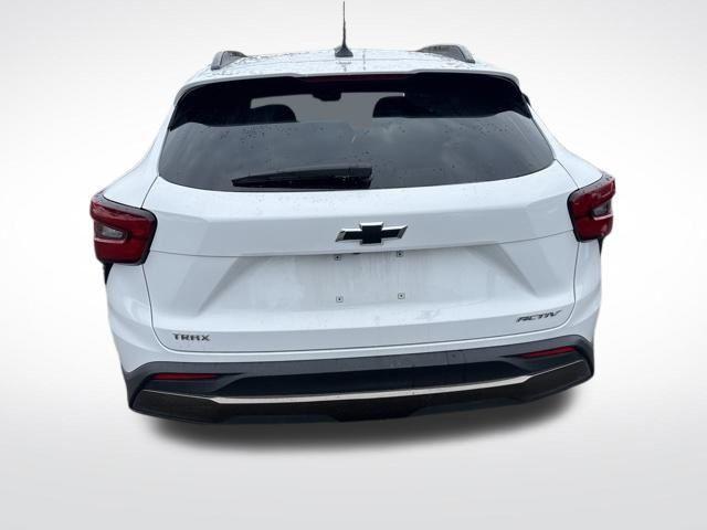 used 2025 Chevrolet Trax car, priced at $23,300
