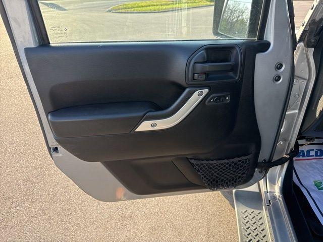 used 2014 Jeep Wrangler Unlimited car, priced at $15,500