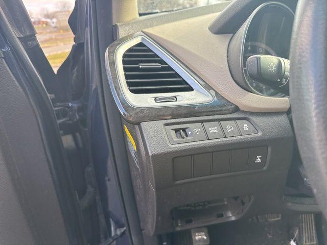 used 2018 Hyundai Santa Fe car, priced at $12,750