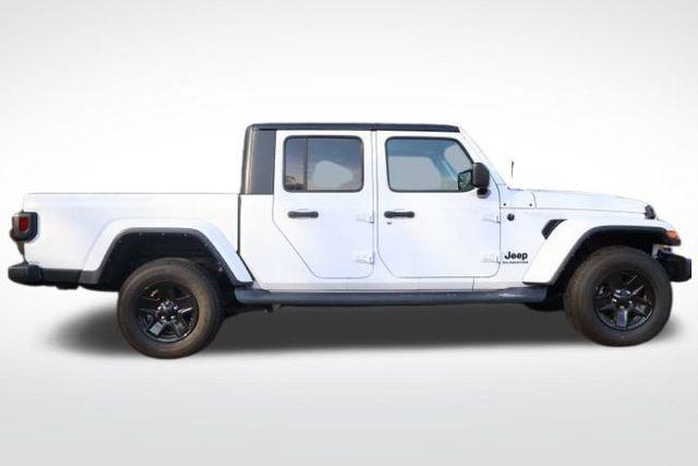 used 2022 Jeep Gladiator car, priced at $29,200