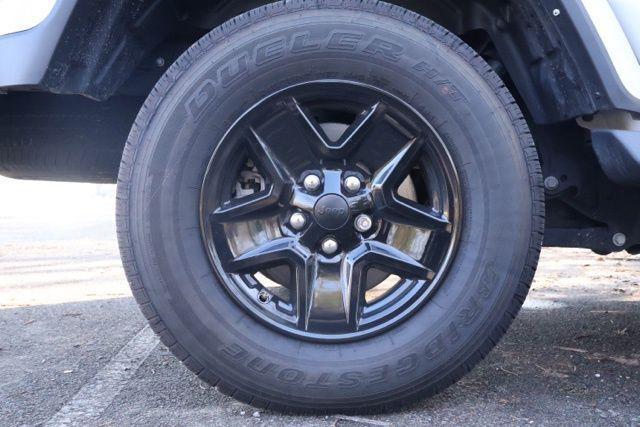 used 2022 Jeep Gladiator car, priced at $29,200