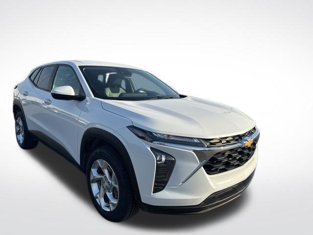 used 2024 Chevrolet Trax car, priced at $18,500