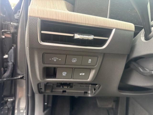 used 2024 Hyundai Sonata Hybrid car, priced at $24,900