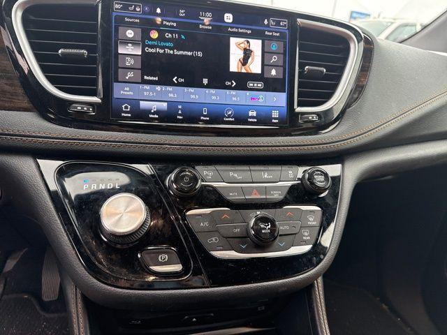 used 2021 Chrysler Pacifica Hybrid car, priced at $23,500