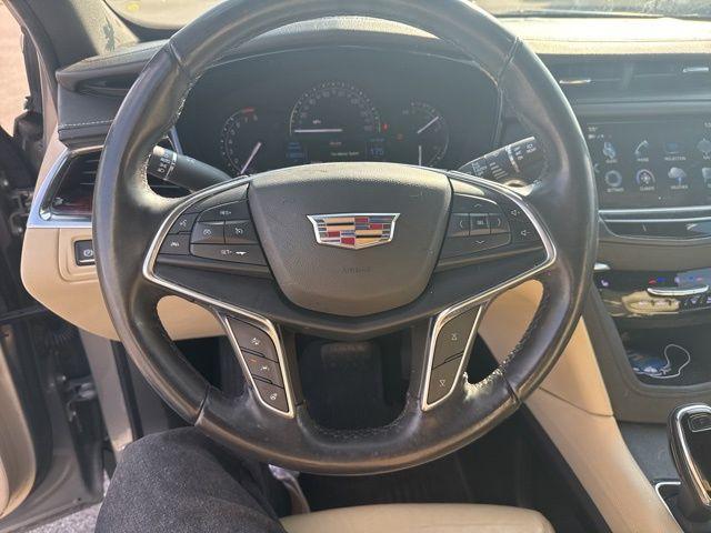used 2018 Cadillac XT5 car, priced at $12,900