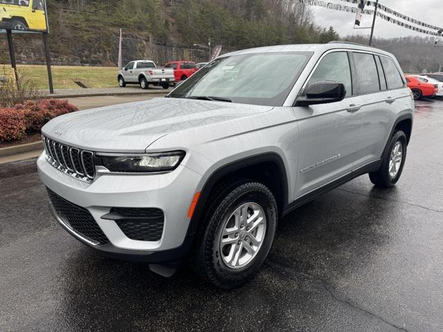 new 2025 Jeep Grand Cherokee car, priced at $41,020