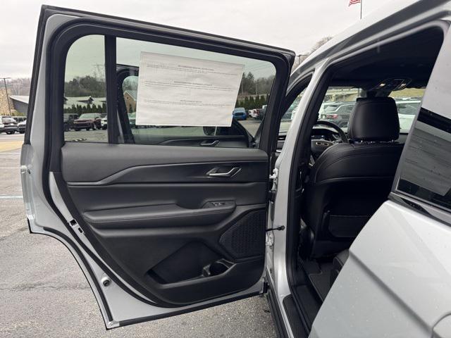 new 2025 Jeep Grand Cherokee L car, priced at $46,080