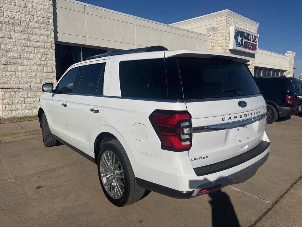 used 2024 Ford Expedition car, priced at $45,999