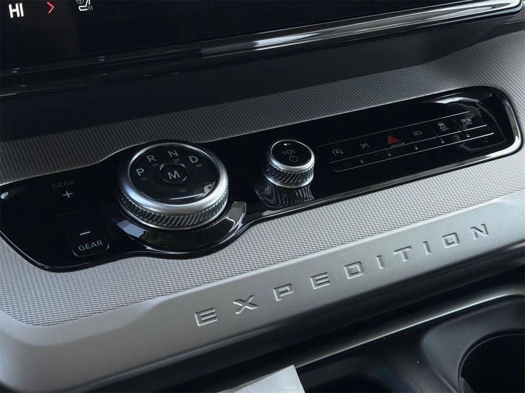 new 2026 Ford Expedition car, priced at $66,302