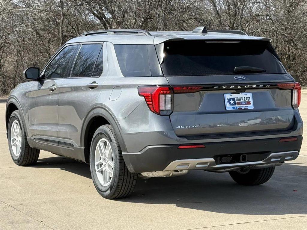 new 2026 Ford Explorer car, priced at $40,555