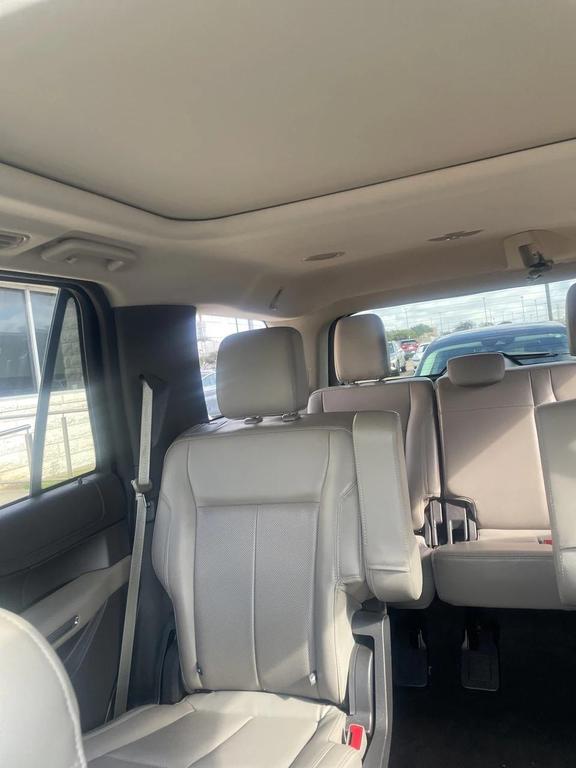 used 2021 Ford Expedition car, priced at $28,996