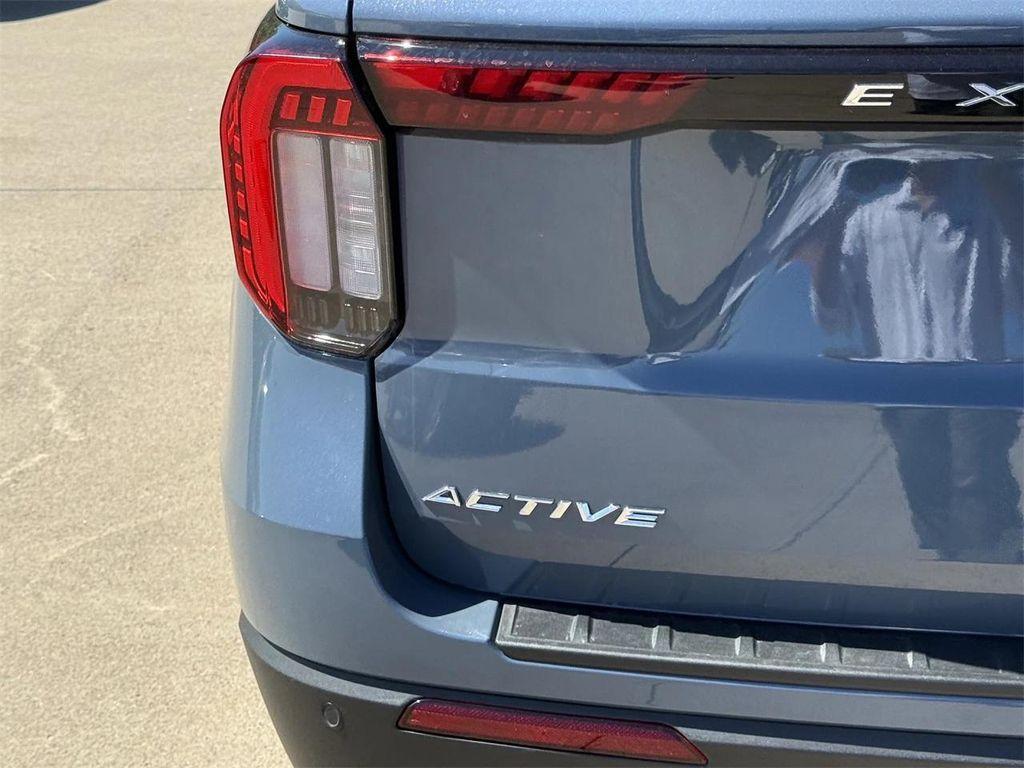 new 2025 Ford Explorer car, priced at $37,056