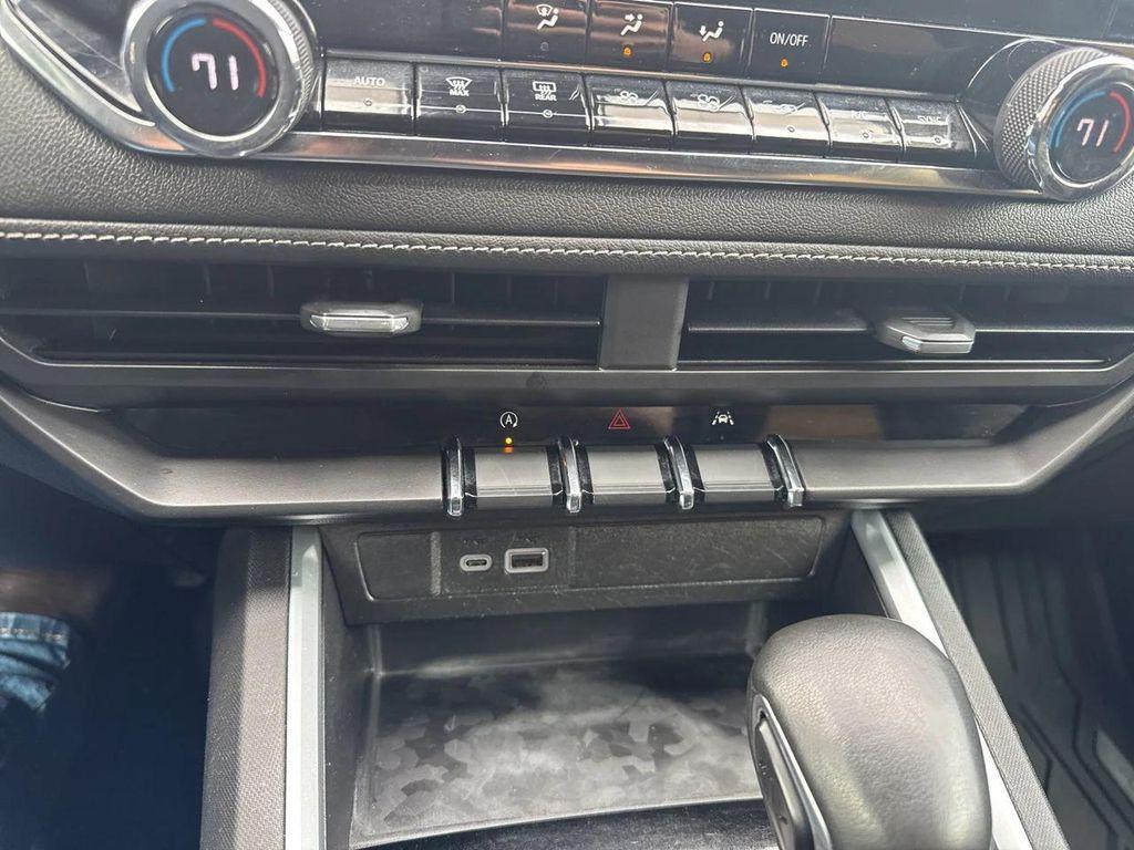 used 2023 Chevrolet Colorado car, priced at $25,874