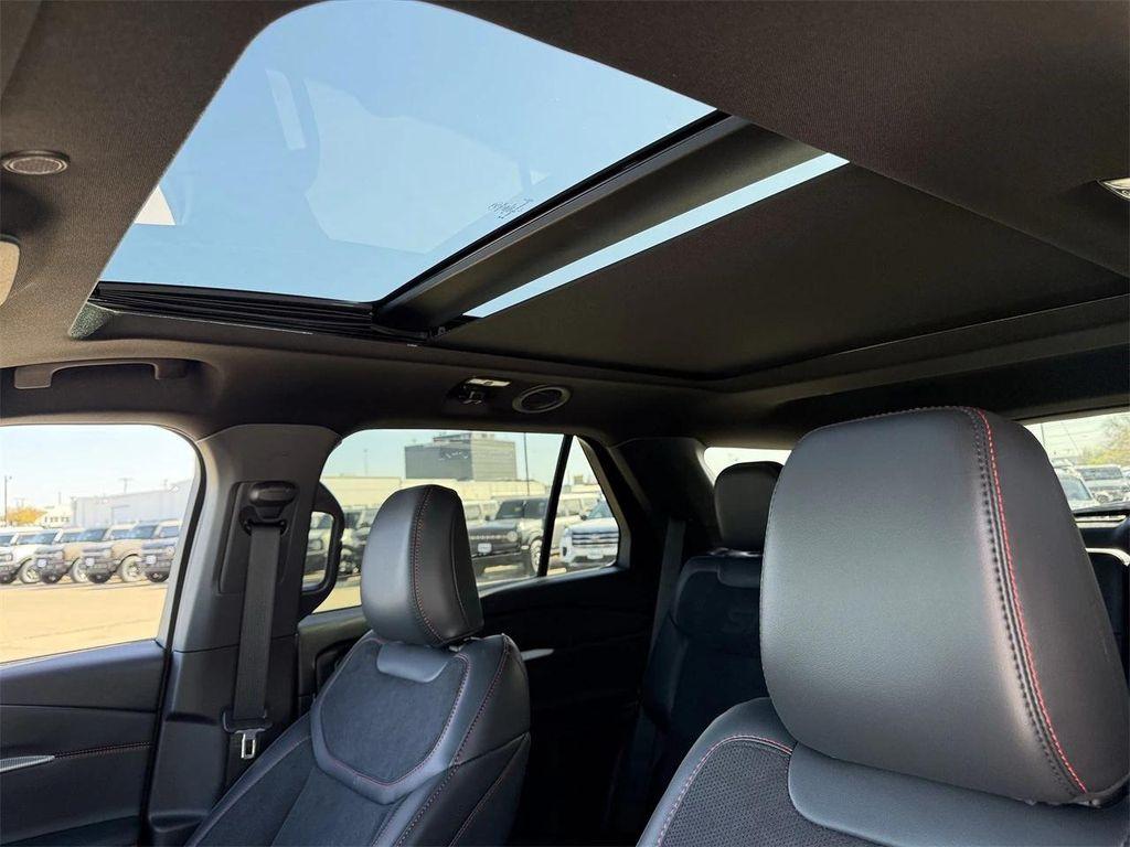 new 2025 Ford Explorer car, priced at $54,927
