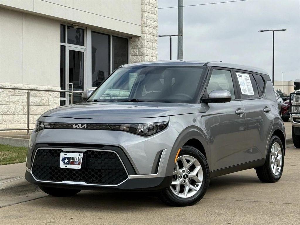 used 2023 Kia Soul car, priced at $15,999