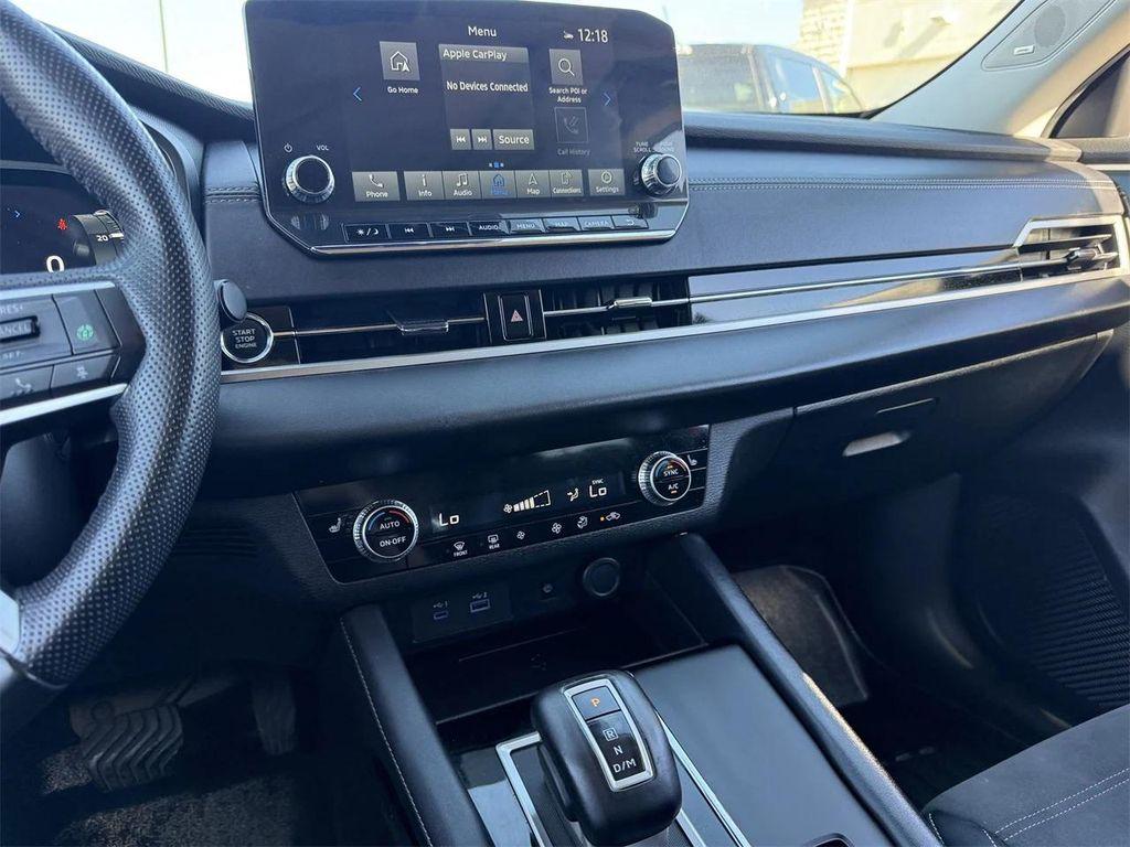 used 2024 Mitsubishi Outlander car, priced at $19,442