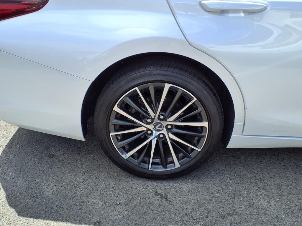 used 2024 Lexus ES 250 car, priced at $35,276