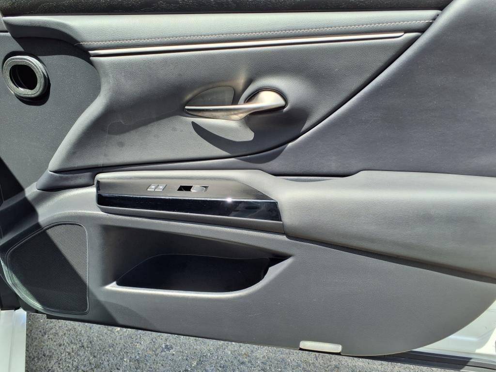 used 2024 Lexus ES 250 car, priced at $35,276