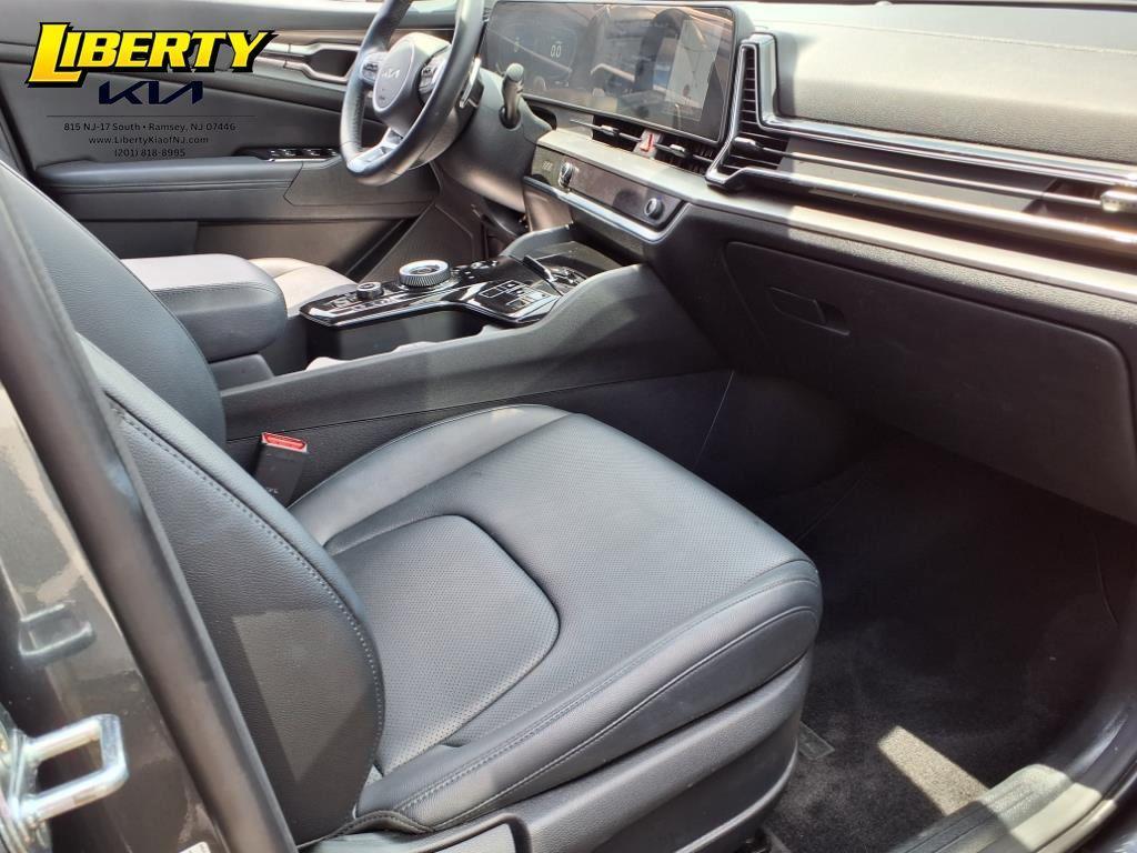 used 2023 Kia Sportage Hybrid car, priced at $24,999